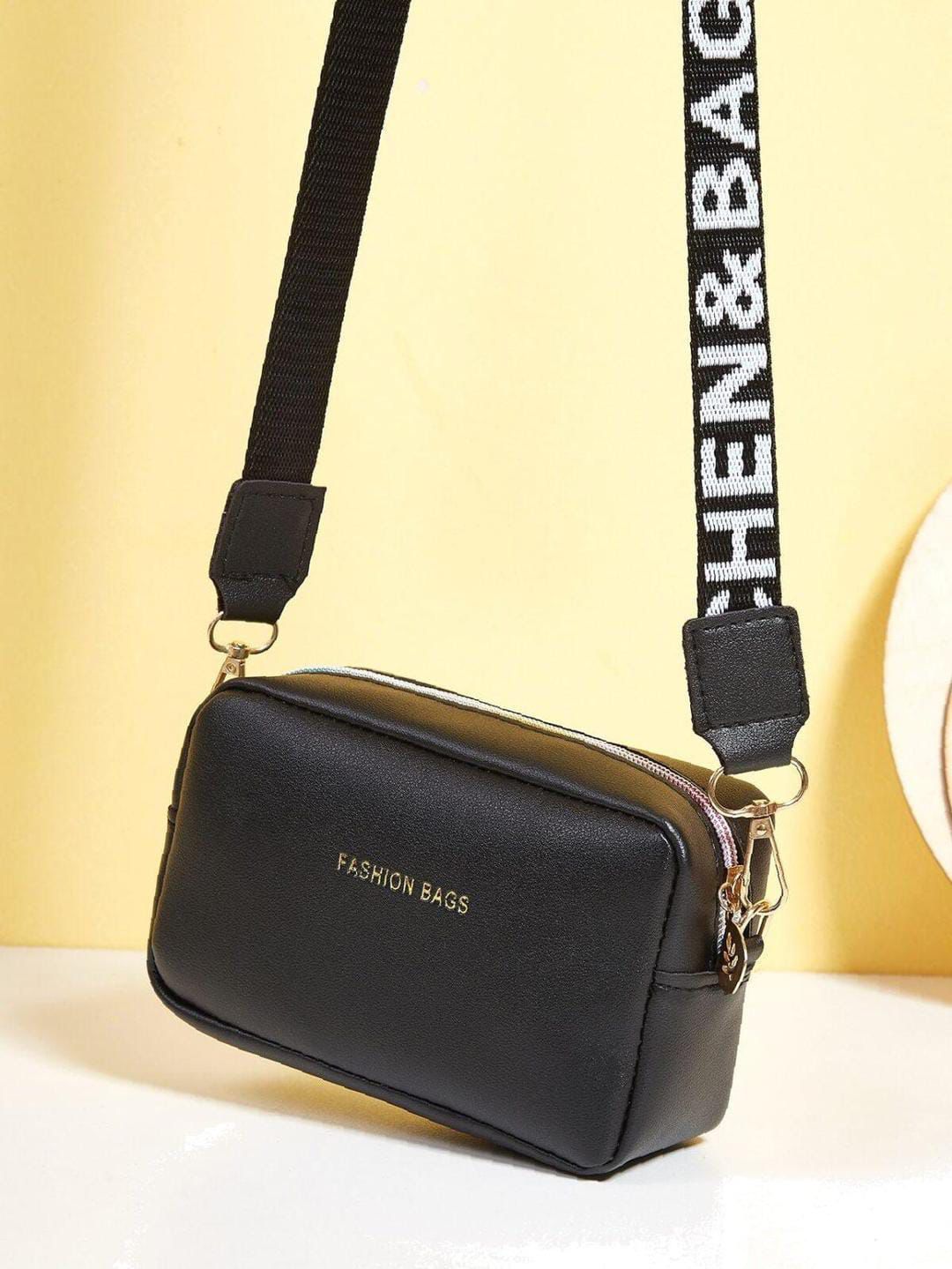 Chic Crossbody Bag (black)